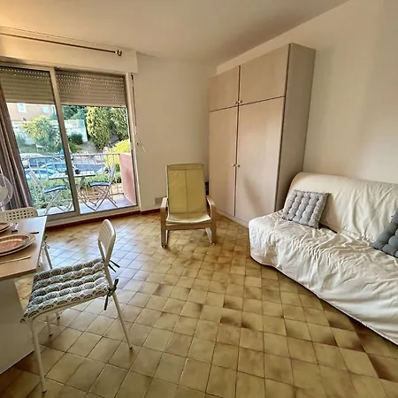 Appt 2 Couchages Cap D'agde Ct120-1037 * Агд